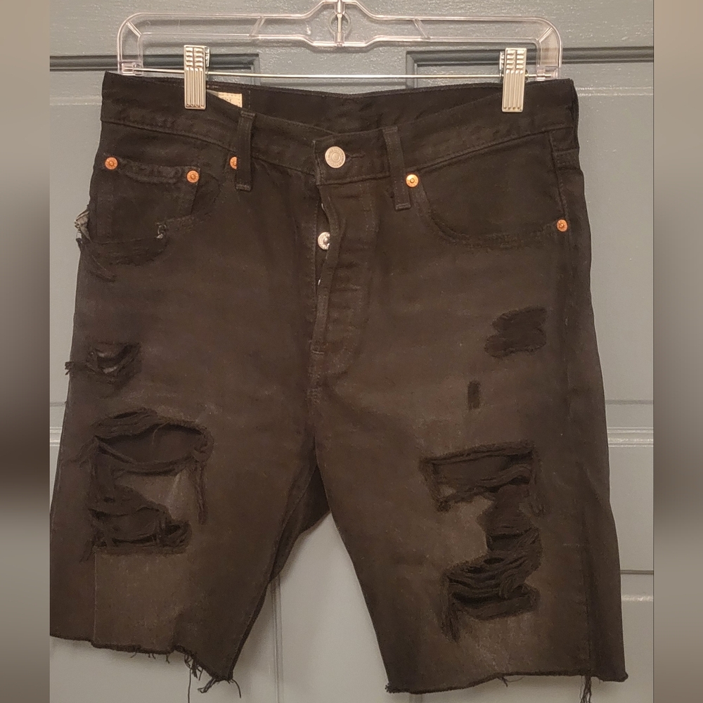 Levis Women Black Distressed Jean Shorts. Size 27.